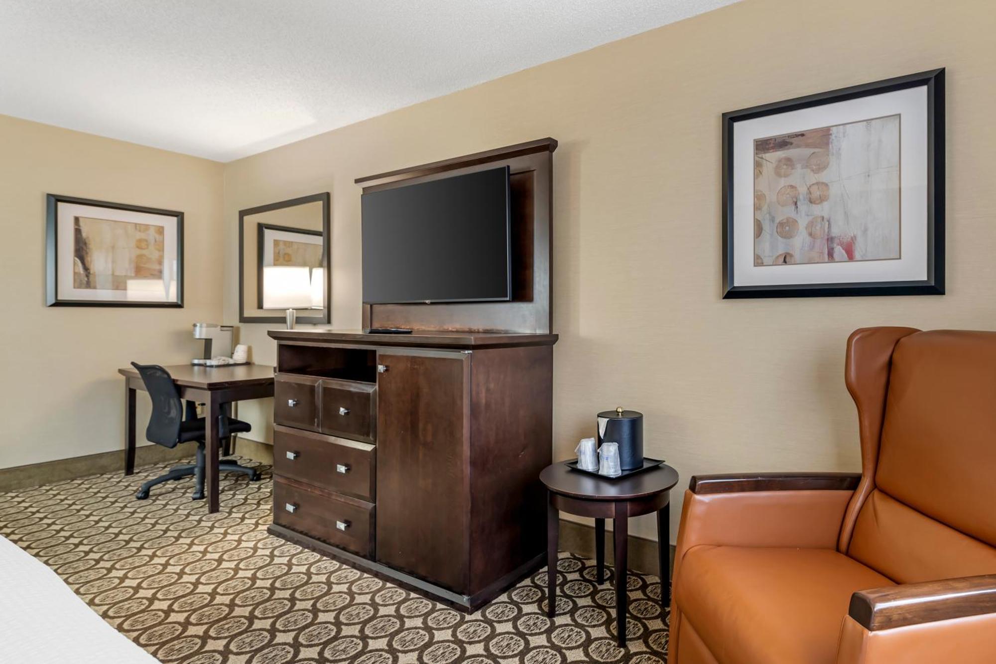 Best Western Plus Inntowner マディソン エクステリア 写真