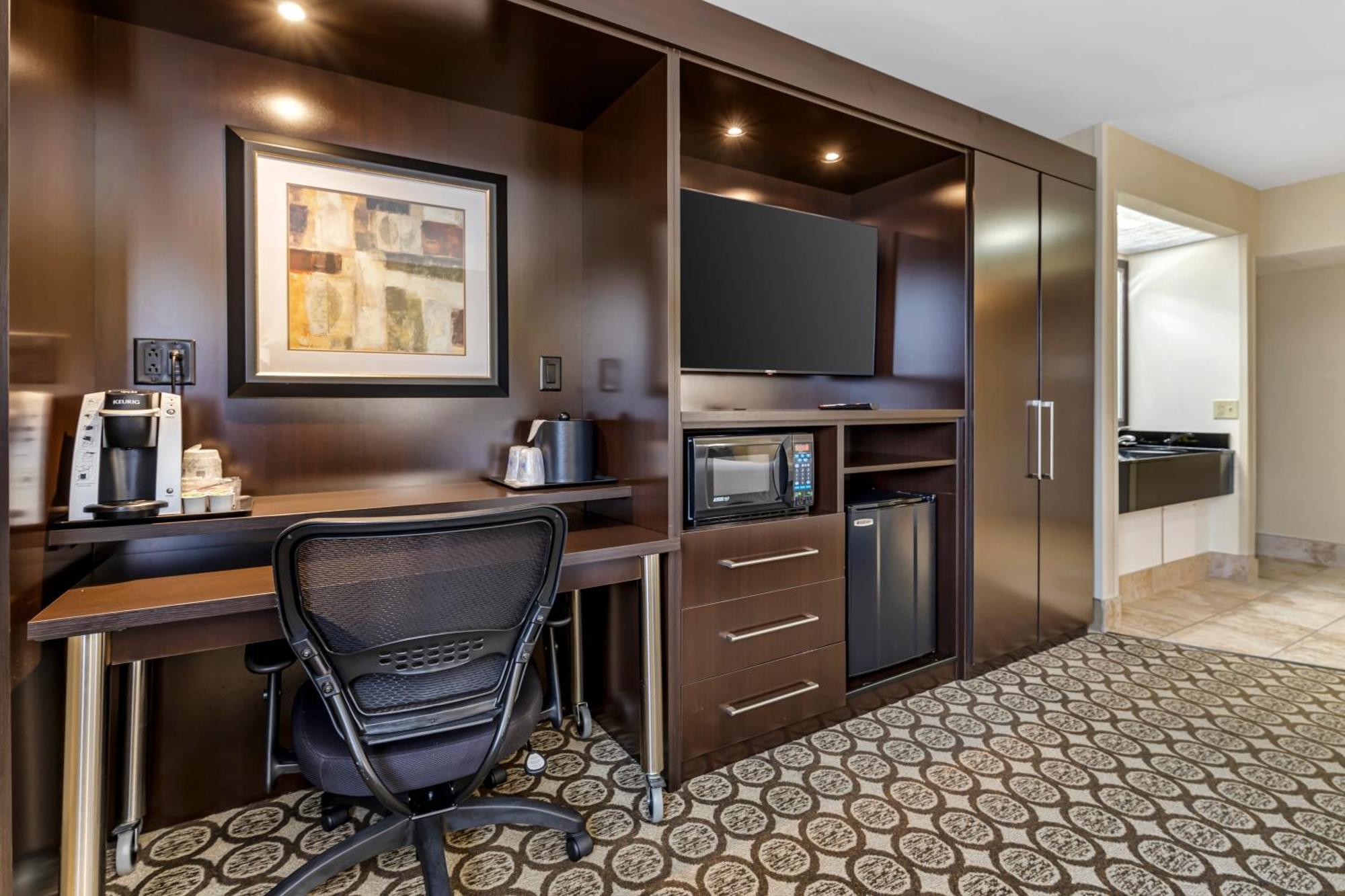 Best Western Plus Inntowner マディソン エクステリア 写真