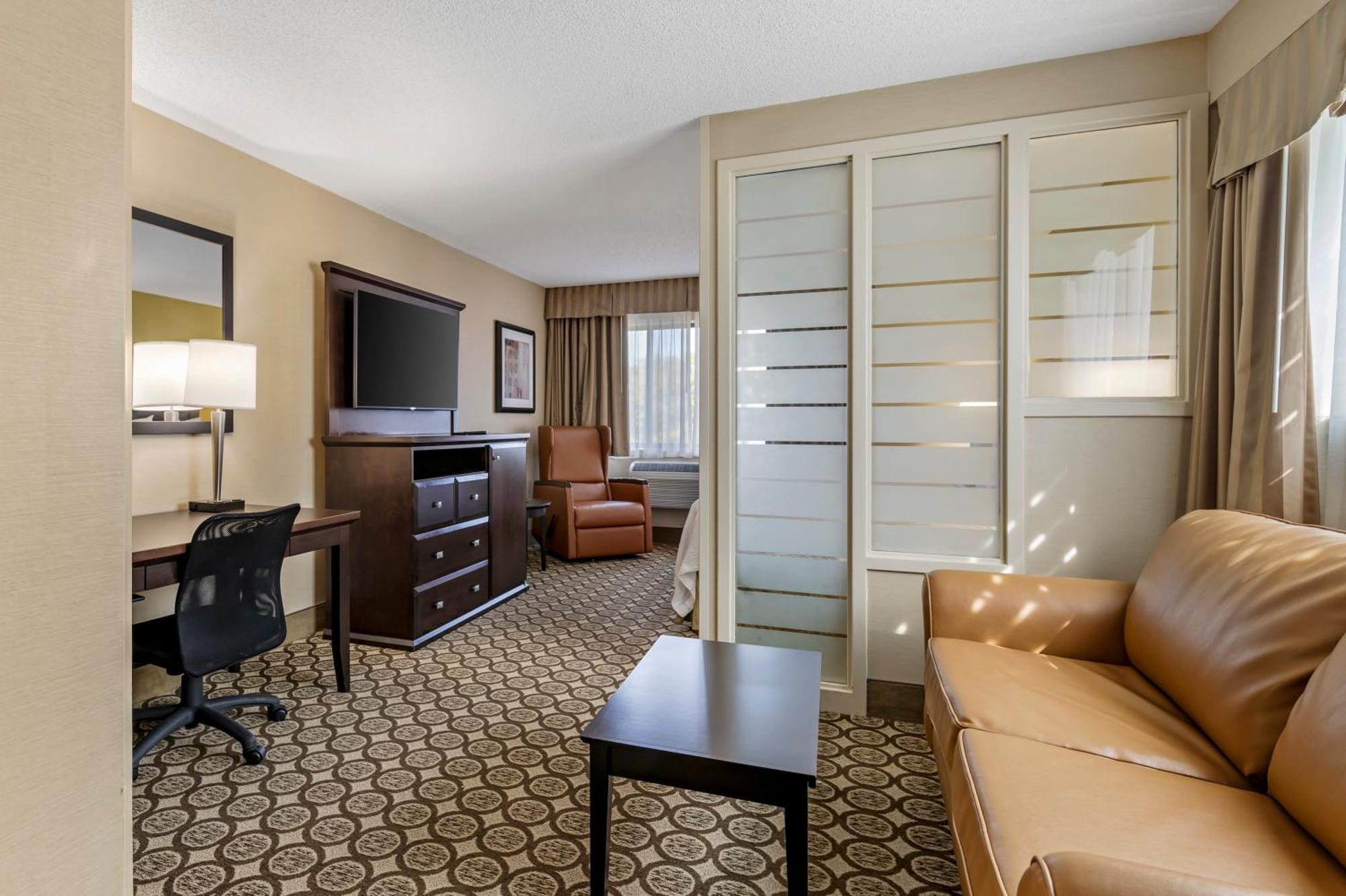 Best Western Plus Inntowner マディソン エクステリア 写真