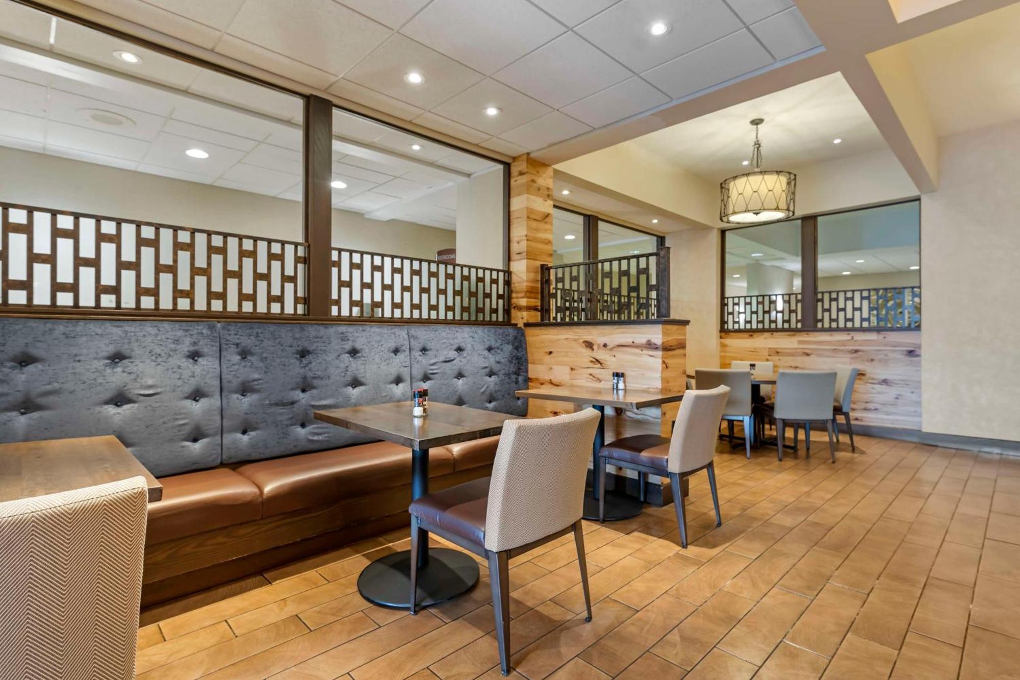 Best Western Plus Inntowner マディソン エクステリア 写真