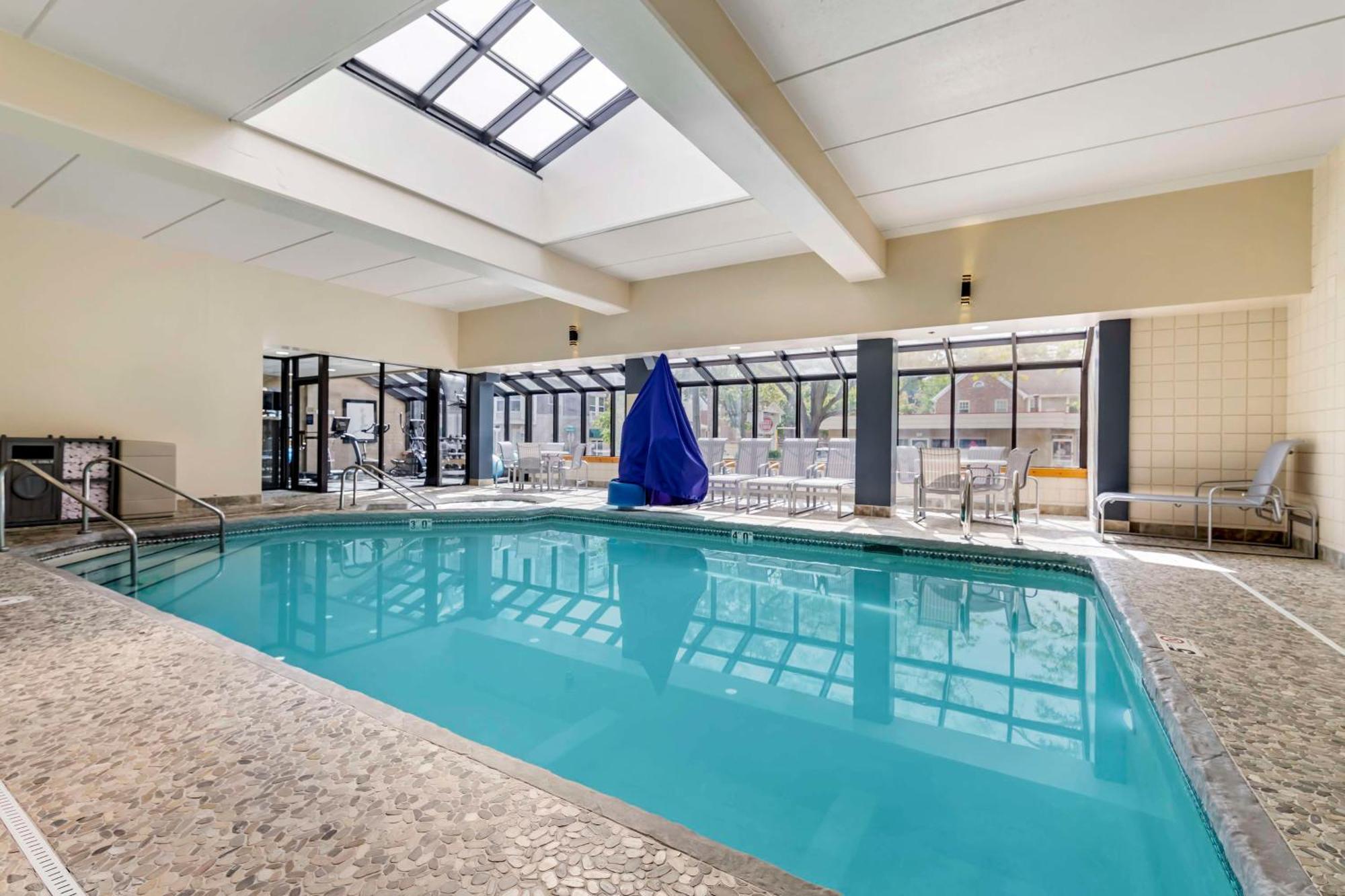 Best Western Plus Inntowner マディソン エクステリア 写真