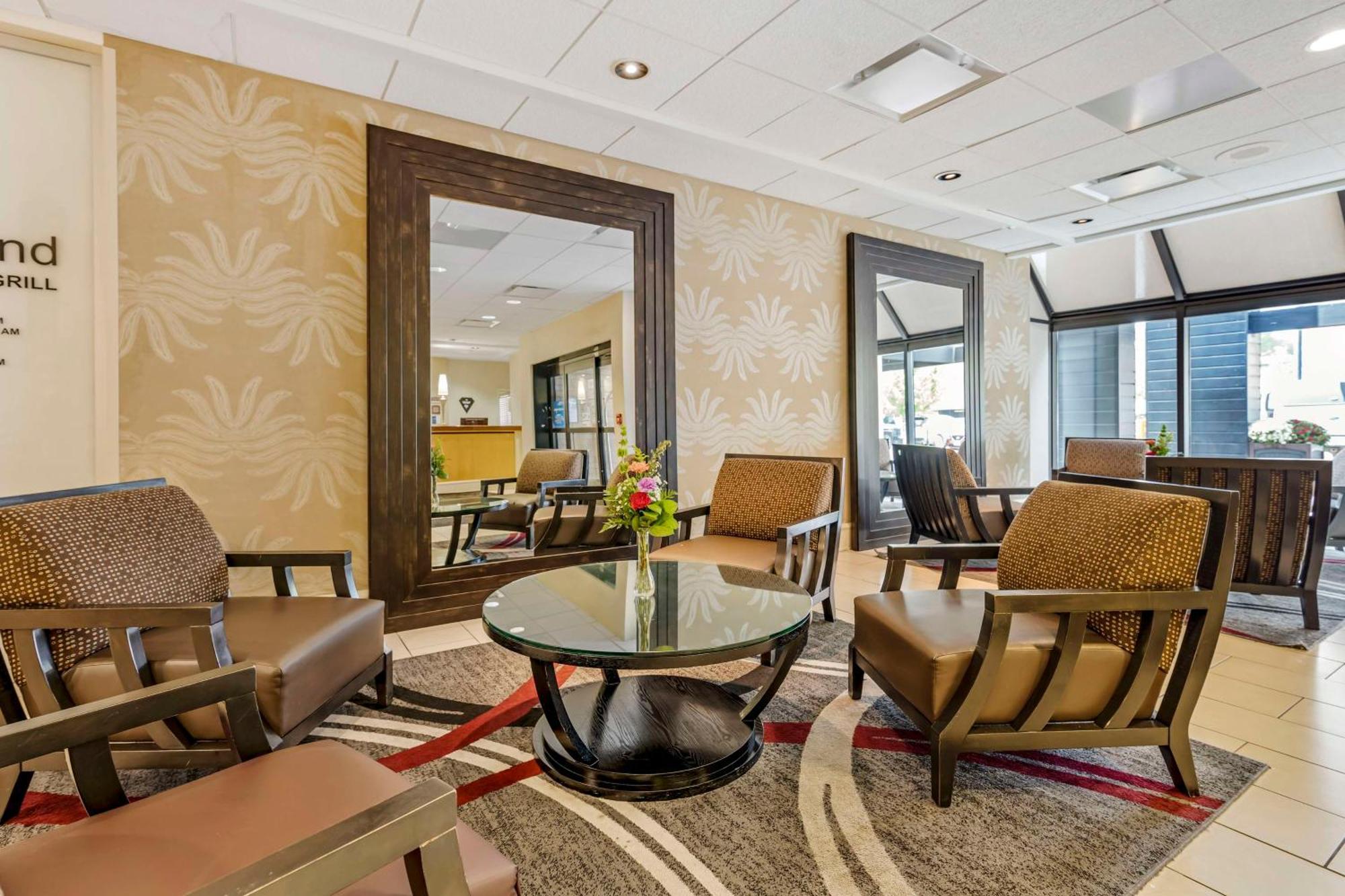 Best Western Plus Inntowner マディソン エクステリア 写真